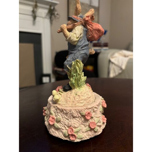 Vintage Easter Bunny Rabbit Music Box "Easter Parade" 8.25" - Picture 14 of 16